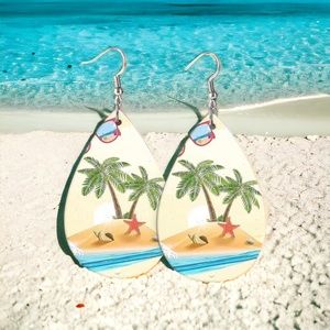 1 pair Hawaii‎ faux leather tear drop shape dangle earrings